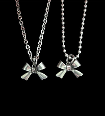 Bow Necklace